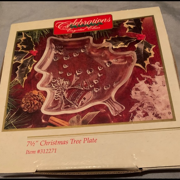 Celebrations Crystal Clear 7 1/2" Christmas Tree Glass Plate - Picture 2 of 12